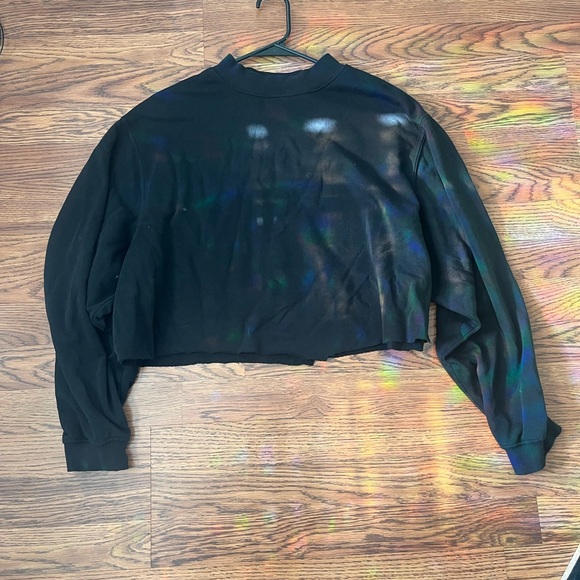 Black Cropped Women's Top - Picture 2 of 2